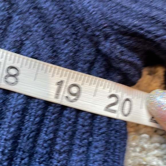 Coach Men’s 100% Wool Ribbed Sweater - Picture 9 of 14